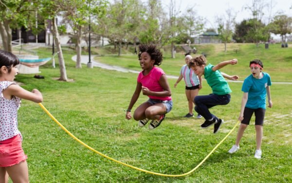 Brincadeiras para crianças: 10 opções para se divertir!